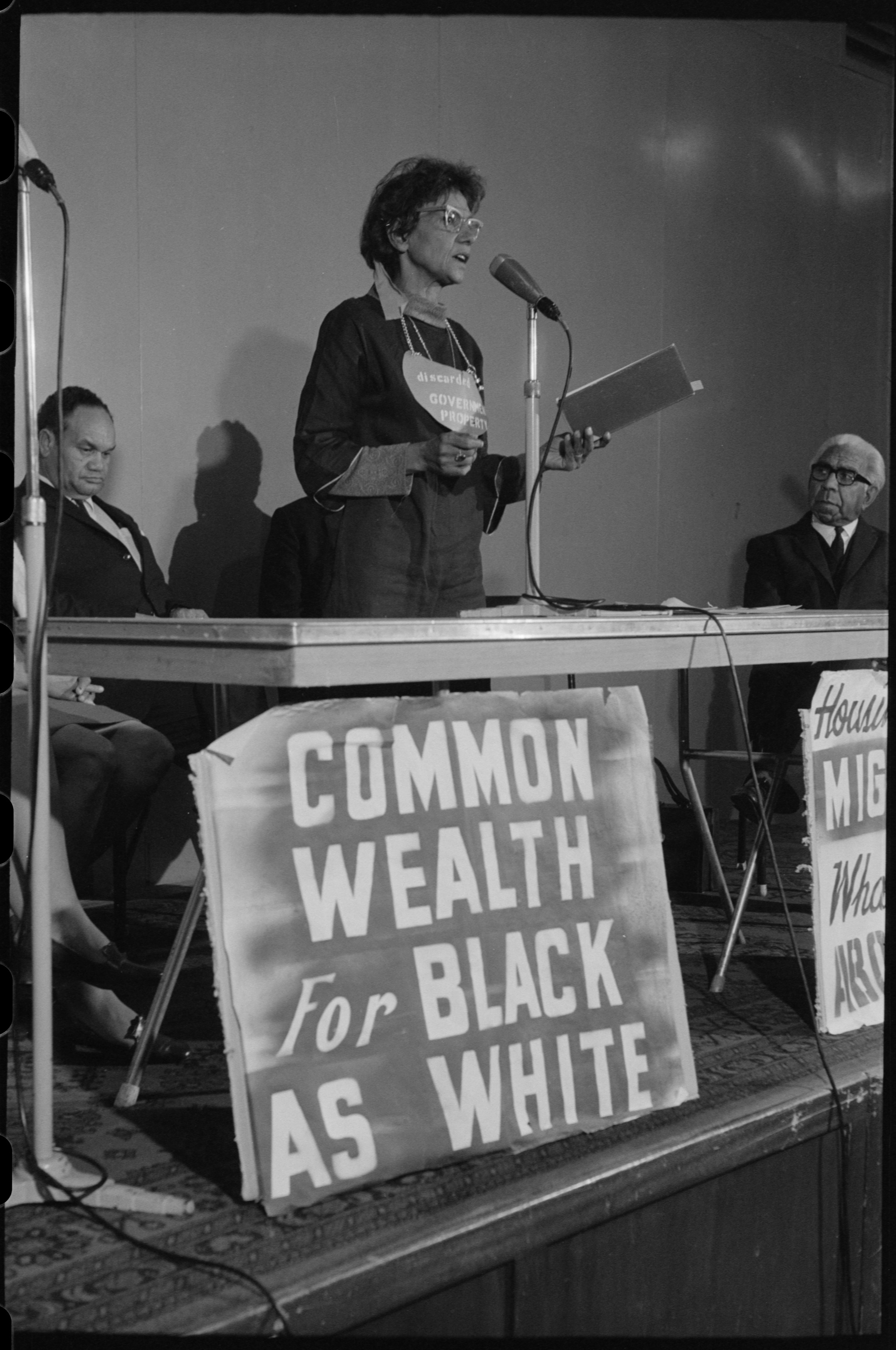 211. Poesía más Poesía Kath Walker Revista Poesía Más Poesía ®️ Una revista de Grupo Cero