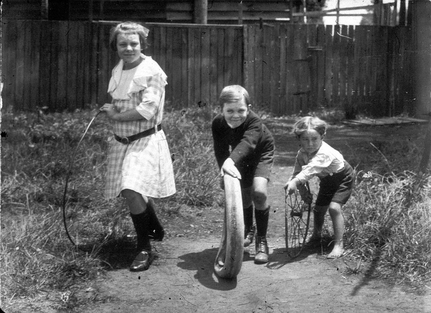 Как жили дети в 1930 годы. Мальчик 1930. Детство в 1910. Игры детей 1920-1930. Австралийское детство.
